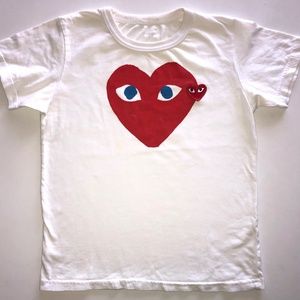 Comme de Garçons Play Classic Tee! Great condition!
